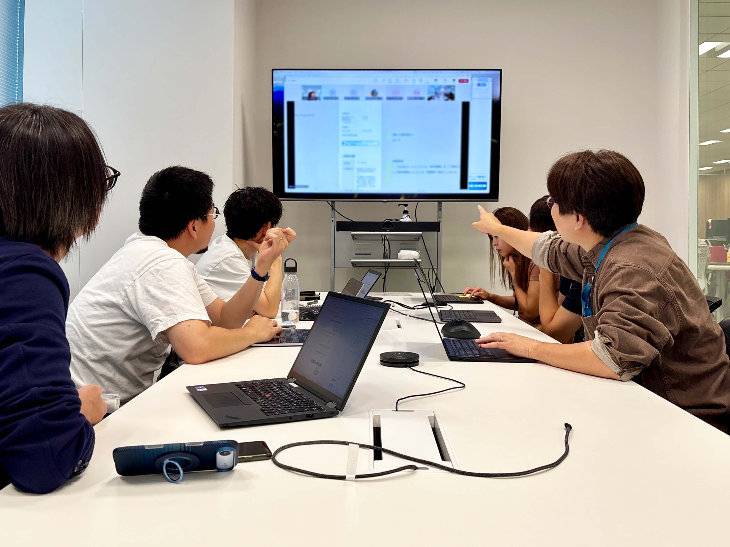 ビジネス定例の様子